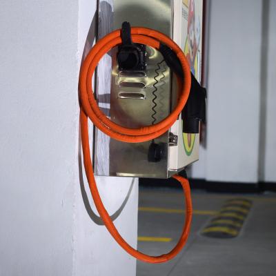 Design Engineering EV-Ladekabelschutz